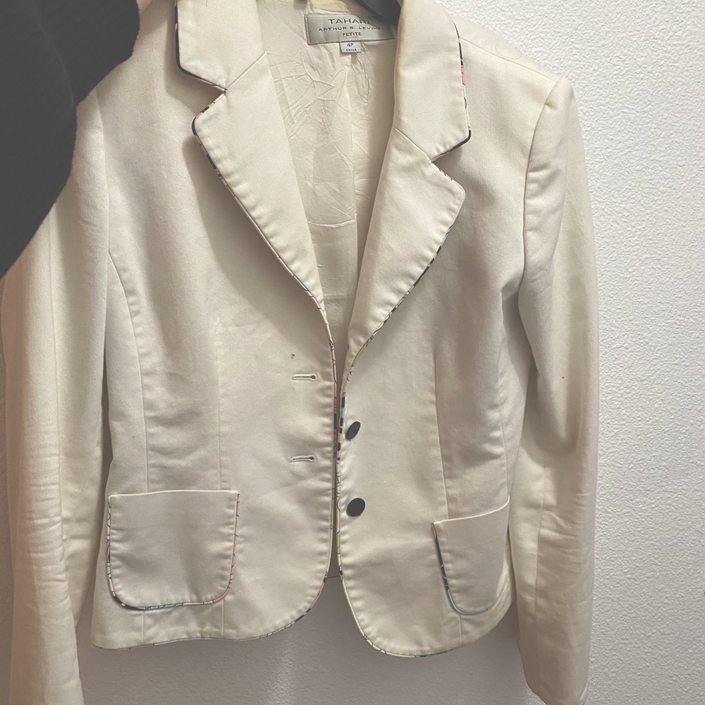 Blazer Tahari White